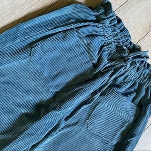 Blue ribbed paperbag waist joggers, never worn